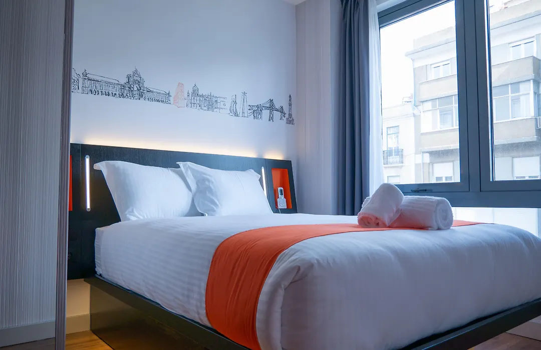Easyhotel Lisbon-1